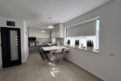 Casă individuală cu 4 camere cu Canalizare în Cristian - 8