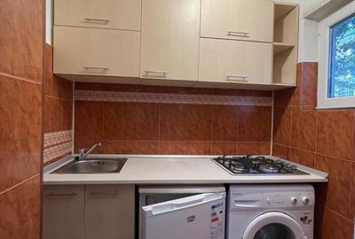 Garsonieră decomandată în Rahova - 4