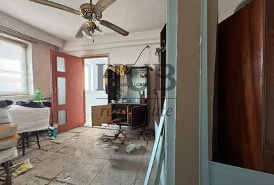 Apartament cu 2 camere-comanesti -zavoi-langa parc - 1