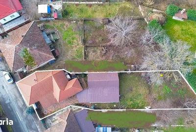 Casă cu 4 camere cu Teren 485 Mp în Titulescu - 12