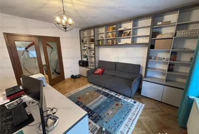 Casă cu 5 camere cu Teren 200 Mp în Centrul Istoric