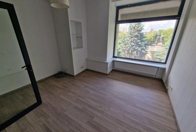 Spațiu comercial, de 289 mp, în P-ța Unirii - 3