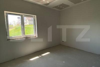 Casă cu 4 camere cu Teren 700 Mp în Central - 13