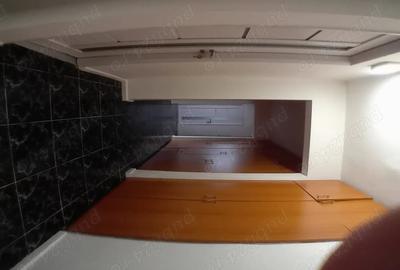 Apartament cu 3 camere decomandat în Aradului - 9