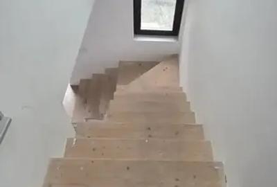 Casă cu 5 camere cu Teren 378 Mp în Vest - 5