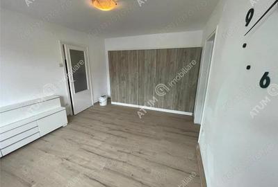 Apartament cu 3 camere semidecomandat în Terezian