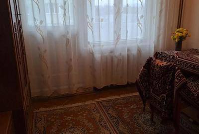 Apartament cu 4 camere decomandat în Central - 4