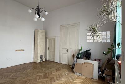 Spațiu comercial, de 35 mp, în Central