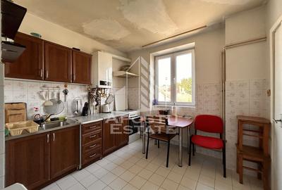 Apartament cu 4 camere decomandat, mobilat în P-ța Unirii - 15