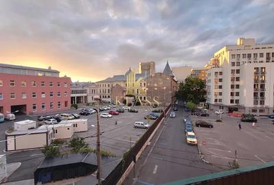 De inchiriat apartament decomandat cu 3 camere  in Universitate, SPITALUL COLTEA - 1