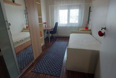 Apartament cu 3 camere decomandat în Central - 2