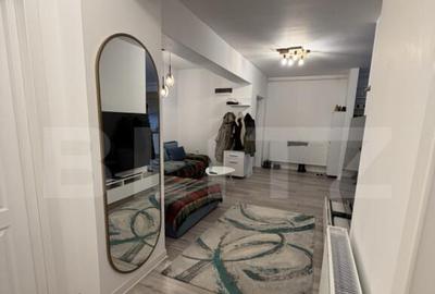 Apartament cu 3 camere semidecomandat în Independenței - 1