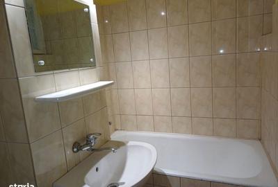 Garsonieră decomandată în Central - 7