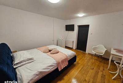Casă cu 3 camere cu Teren 500 Mp în Central - 2