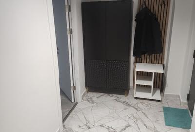 Apartament 2 camere , intersectia Mosilor cu Eminescu , decomandat - 6