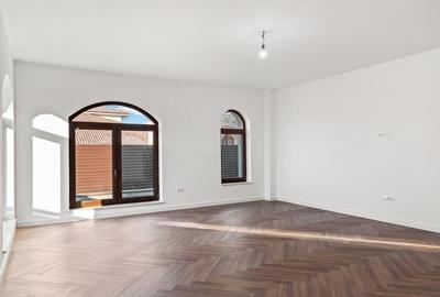 Vila de lux cu piscina, cartier rezidential, disponibila imediat - 26