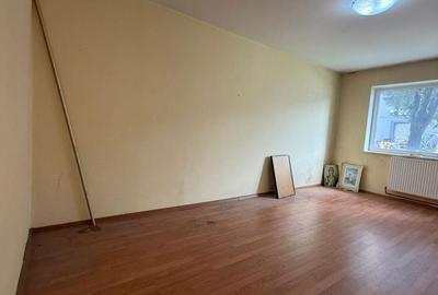 Apartament cu 3 camere în Central - 3