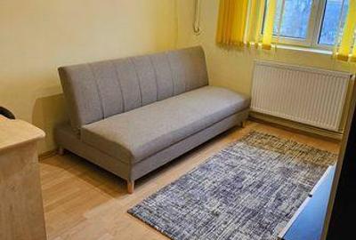 Apartament cu 3 camere decomandat în Lunei - 1