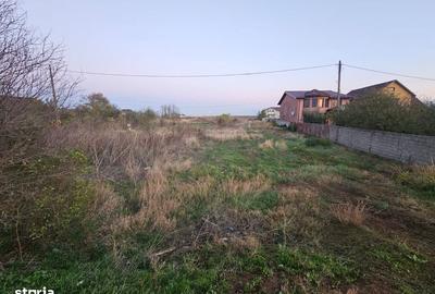 Teren de 1414 mp, în Central - 3