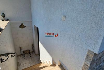 Casă cu 4 camere cu Garaj în Central - 2