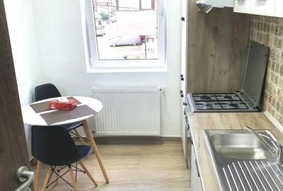 Apartament cu 2 camere decomandat în Central - 4