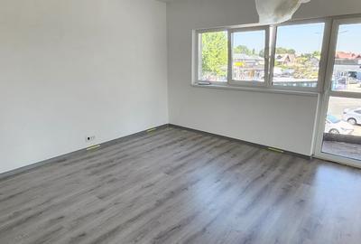Berceni, intersectie Aparatori, stradal vizibil, intreg etaj 1,cu 2 intrari! - 1