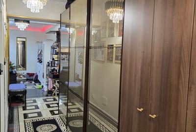 Vanzare Apartament cu 3 Cam | Mobilat / Utilat LUX - 2 Bai | 2 Loc Parcare | Box - 6