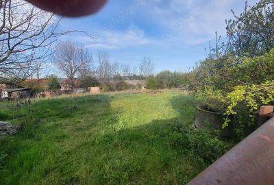 Teren de 3000 mp, în Fârdea - 1