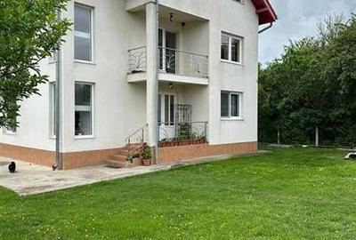 Casa spatioasa 160mp, cu 6 camere si 2150 mp teren - 1