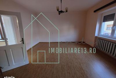 Casă cu 3 camere cu Teren 1600 Mp în Central - 3