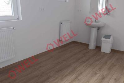 Casă cu 4 camere în Central - 2