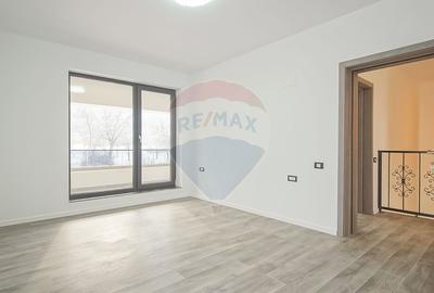 Casă cu 5 camere cu Teren 350 Mp în Bunloc - 21