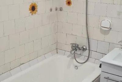 Apartament cu 3 camere semidecomandat în Central - 2
