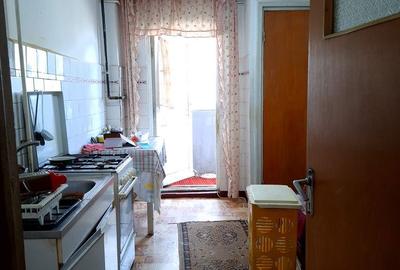 Apartament cu 3 camere decomandat în Exercițiu - 14