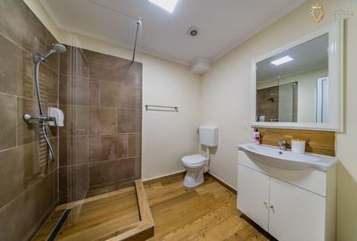 Business Industrial + Regim Hotelier - 20