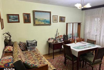Apartament cu 3 camere decomandat în Canta - 4