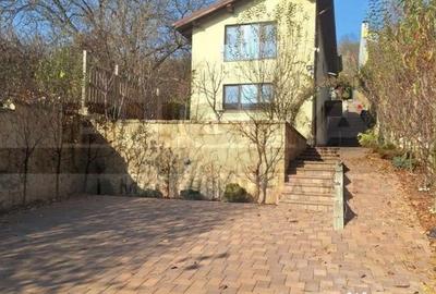 Casă cu 4 camere cu Teren 400 Mp în Grigorescu - 4