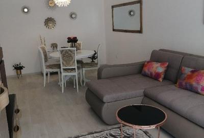 Apartament cu 3 camere decomandat în Girocului - 3