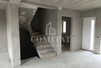 Casă cu 4 camere cu Canalizare în Florești
