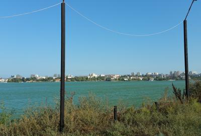 Teren de vanzare in Constanta primul rand la lacul Siutghiol - 2