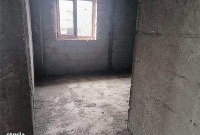 Casă cu 3 camere cu Teren 550 Mp în Central - 2