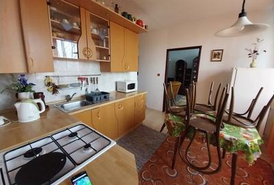 Casă cu 4 camere în Central - 3