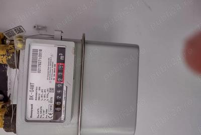 Inchiriere o camera intr un apartament decomandat