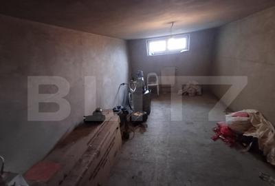 Casa cu 6 camere, 420 mp + 10 arii teren, - 18