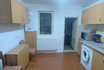 Casă cu 3 camere în Central - 12