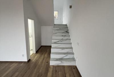 Casă cu 4 camere cu Teren 250 Mp în Central - 3