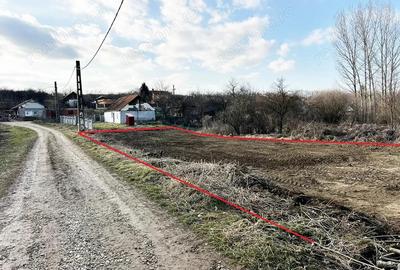 Loc de casa - teren intravilan parcelabil - 2248 mp. - Diosig - 4