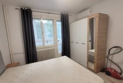 Apartament cu 3 camere decomandat în Mihai Bravu - 1