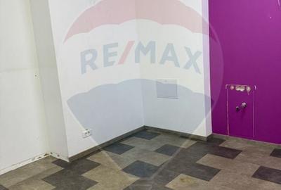 Spațiu comercial, de 92.199996948242 mp, în Ștefan cel Mare - 12