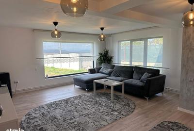 Casă cu 4 camere în Central - 2